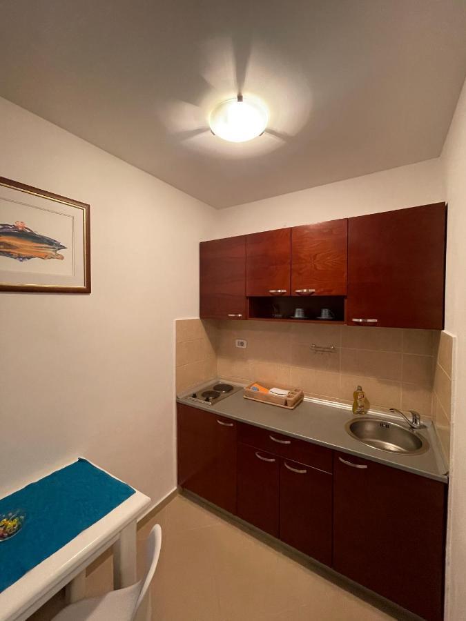 Apartments Krapina Lux Будва Екстериор снимка