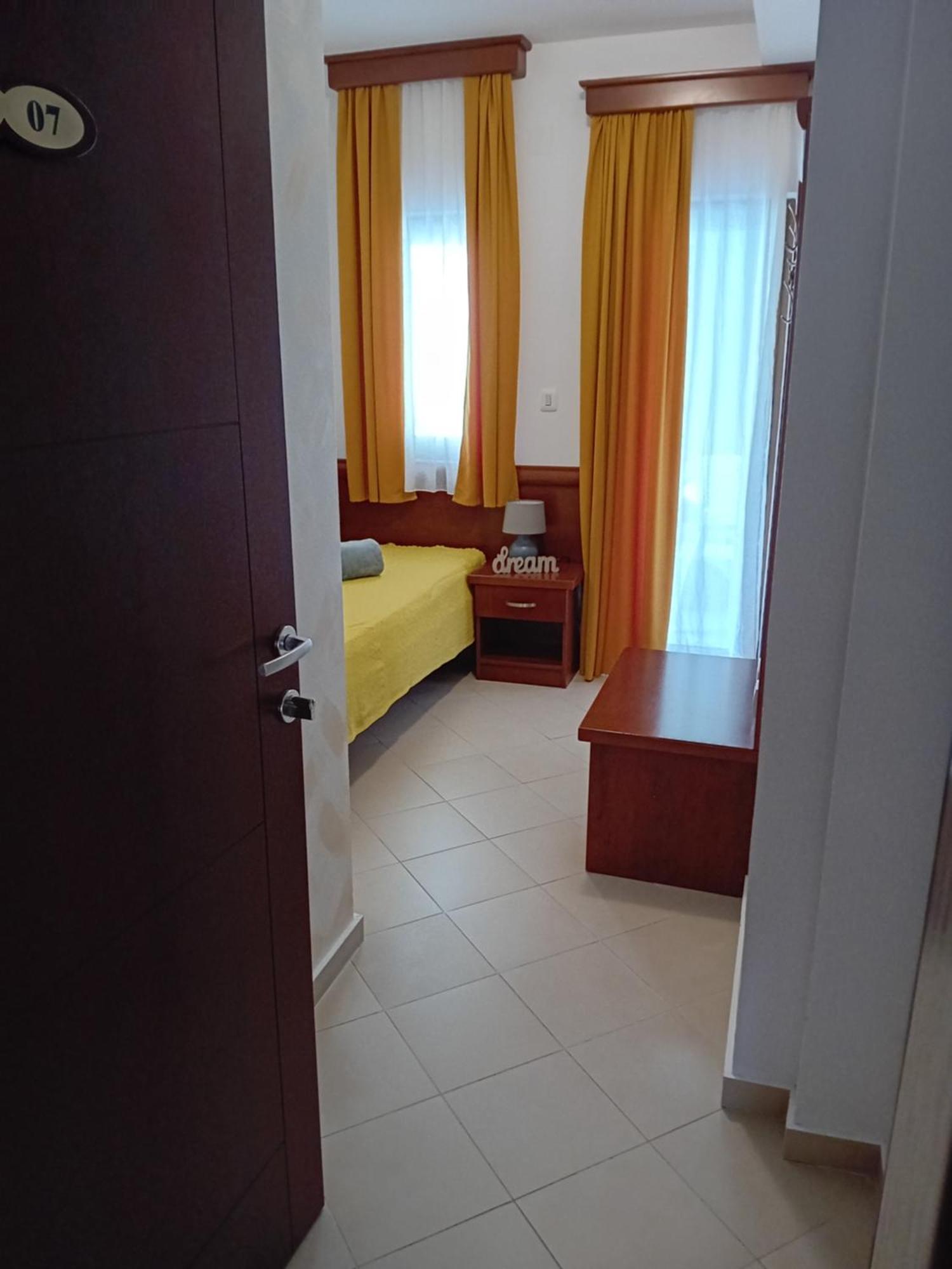 Apartments Krapina Lux Будва Екстериор снимка