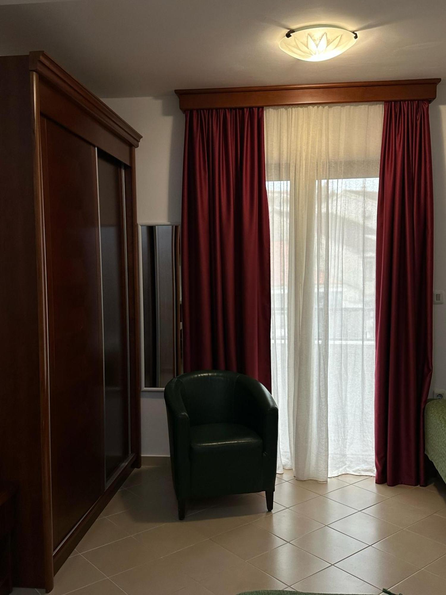 Apartments Krapina Lux Будва Екстериор снимка